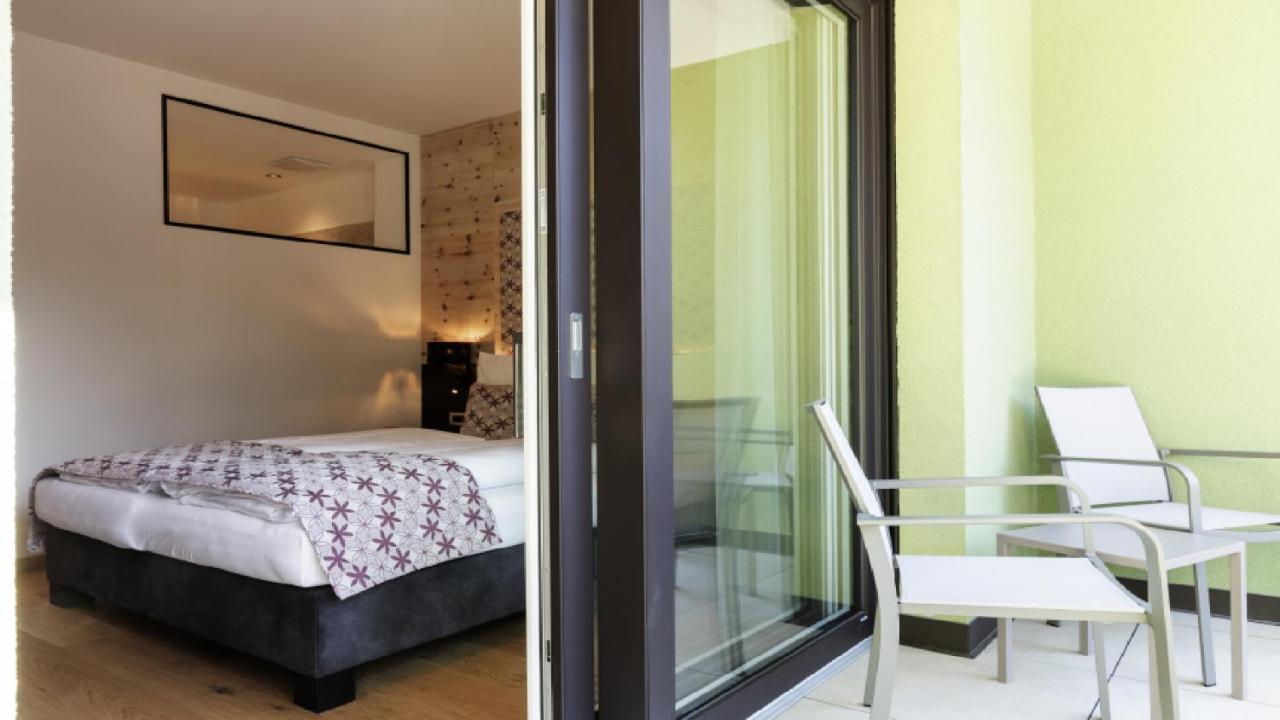 Cityhotel Goldener Adler B&B Chiusa Bagian luar foto